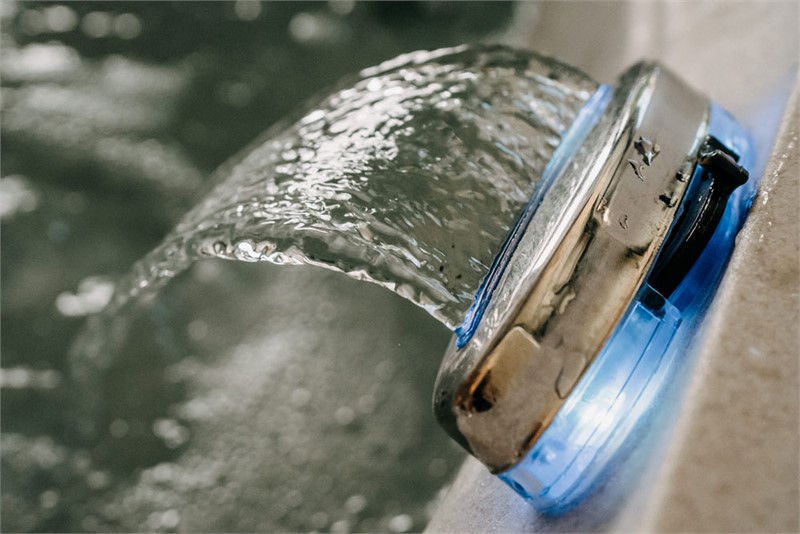 Wie kann ich meinen Whirlpool ohne Wasseranschluss befüllen?
