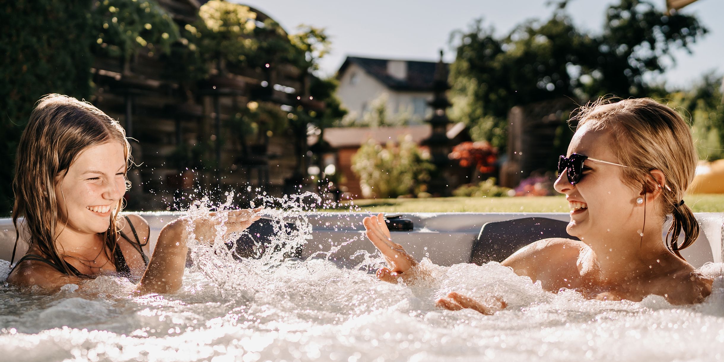 Whirlpool vom Schweizer Fachmann aus Lenzburg/Aargau
